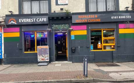 Everest Cafe & Restaurant